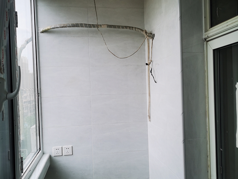 新房陽臺裝修找誰好？房屋局部裝修公司聯(lián)系電話多少？(圖3)