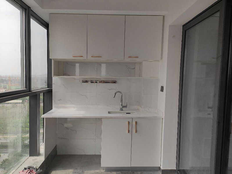 金華陽臺(tái)安裝玻璃窗多少錢一平方？(圖2)