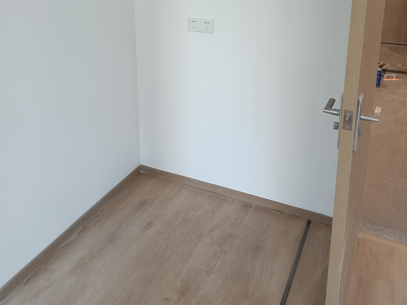 舊地板掉漆、劃痕、坑洼怎么辦？老房子地面簡(jiǎn)單翻新方法介紹(圖4)