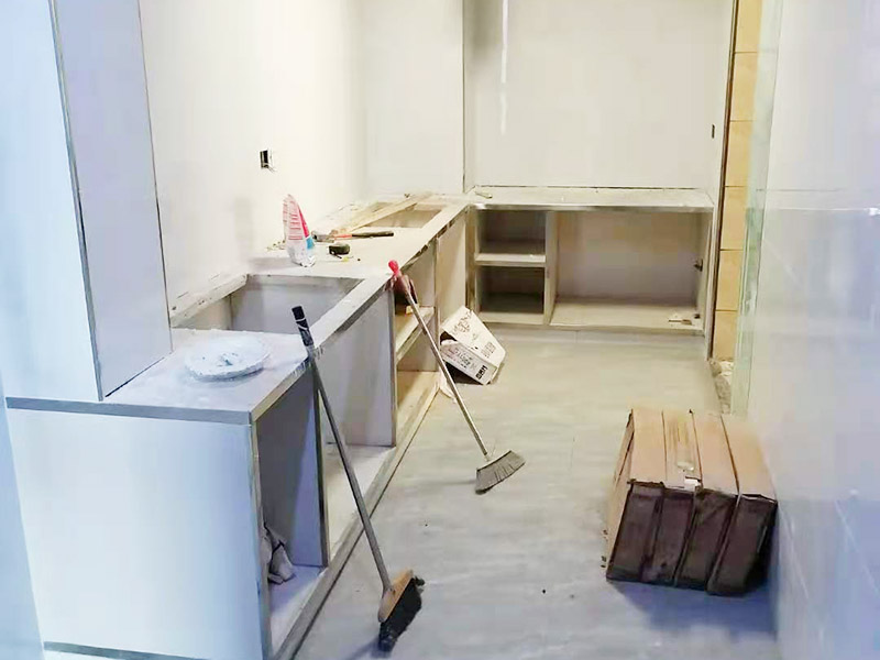 廚房櫥柜柜門一般用什么材質(zhì)的？廚房舊櫥柜換新櫥柜容易更換嗎(圖6)