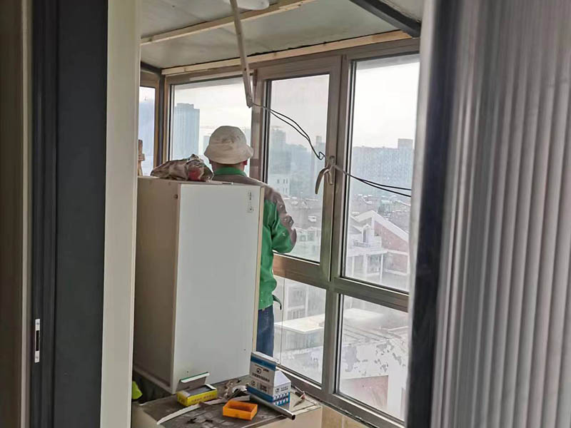 陽臺(tái)裝修到底要不要做吊頂，哪些可以選擇？(圖1)