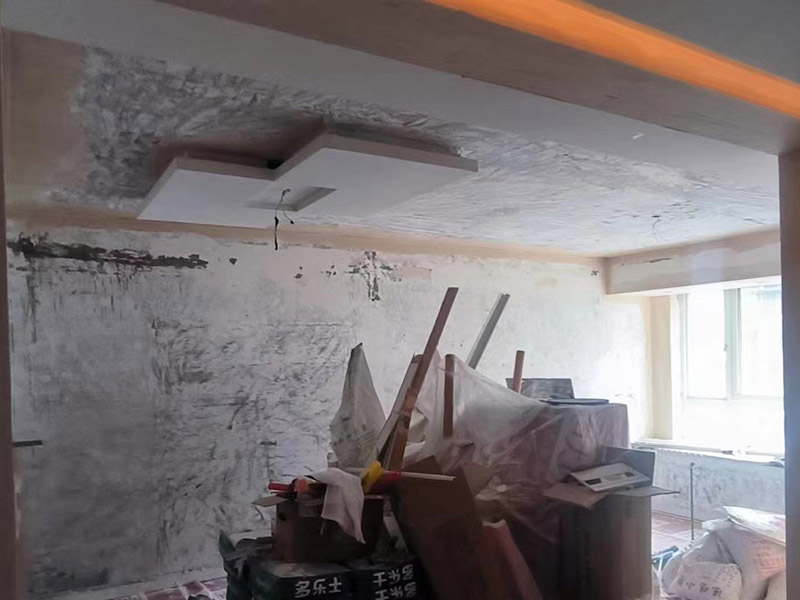 對于乳膠漆墻面，如何進行局部修補后再貼墻布？(圖3)