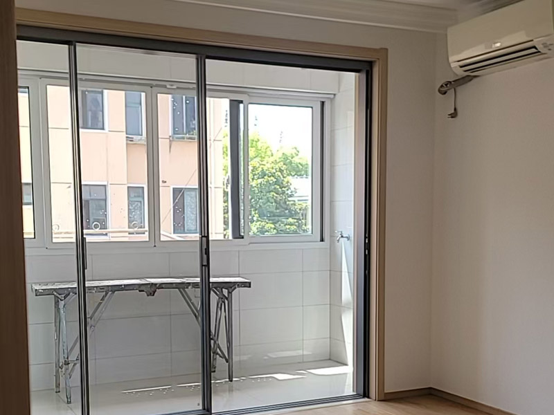 舊房改造陽(yáng)臺(tái)改洗衣房的方案