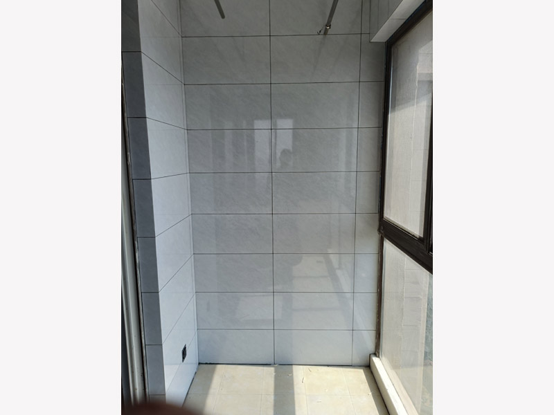 陽(yáng)臺(tái)地磚不想打掉怎么換新的地磚(圖2)