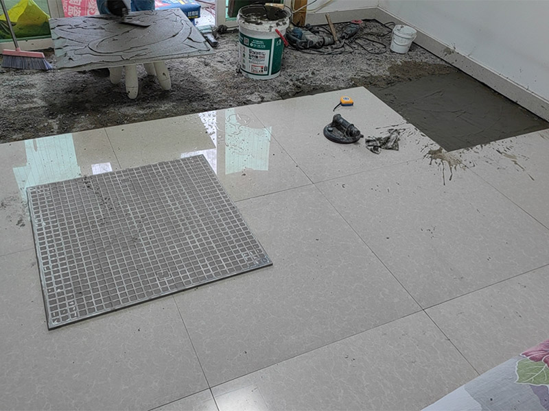 瓷磚空鼓翹起掉落修復(fù)加固(圖1)