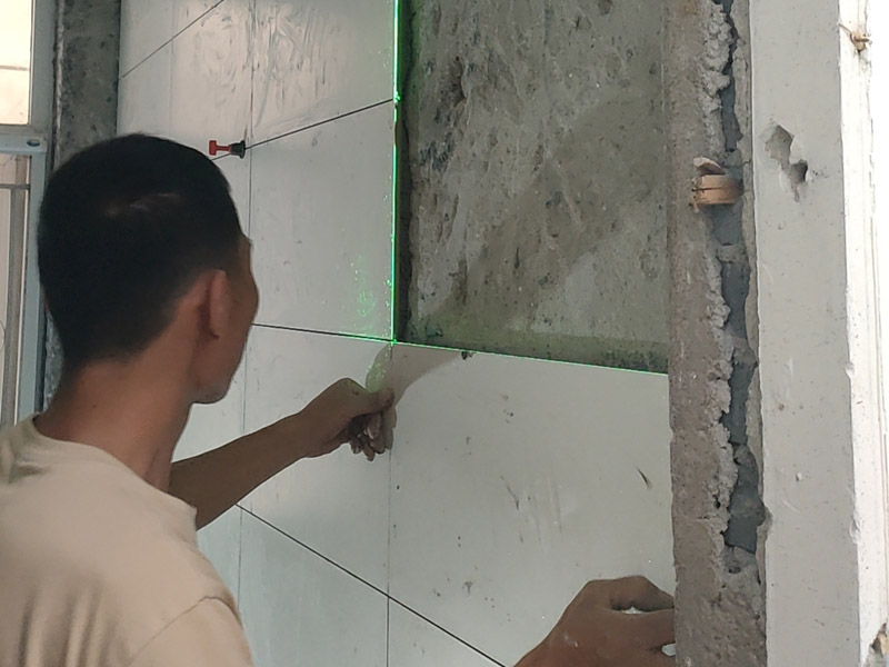 靠近衛(wèi)生間的墻面滲水怎么辦(圖2)